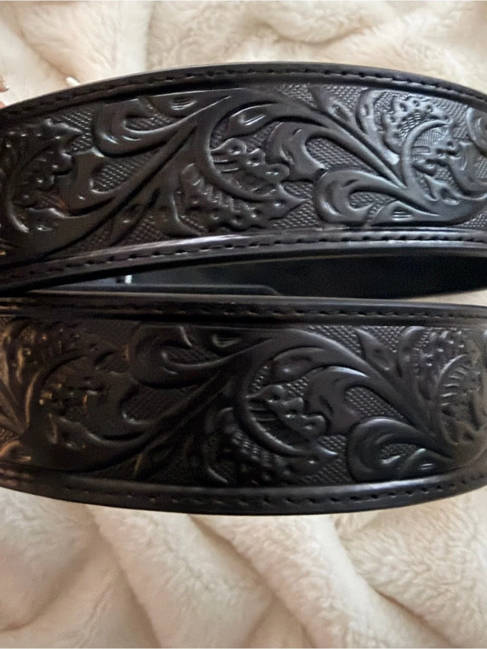 Women’s Ariat Black Tooled Leather Rhinestone Buckle Belt XL NWT